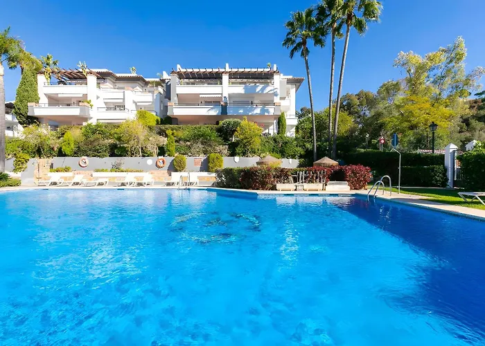 Vivi Homes - El Lago